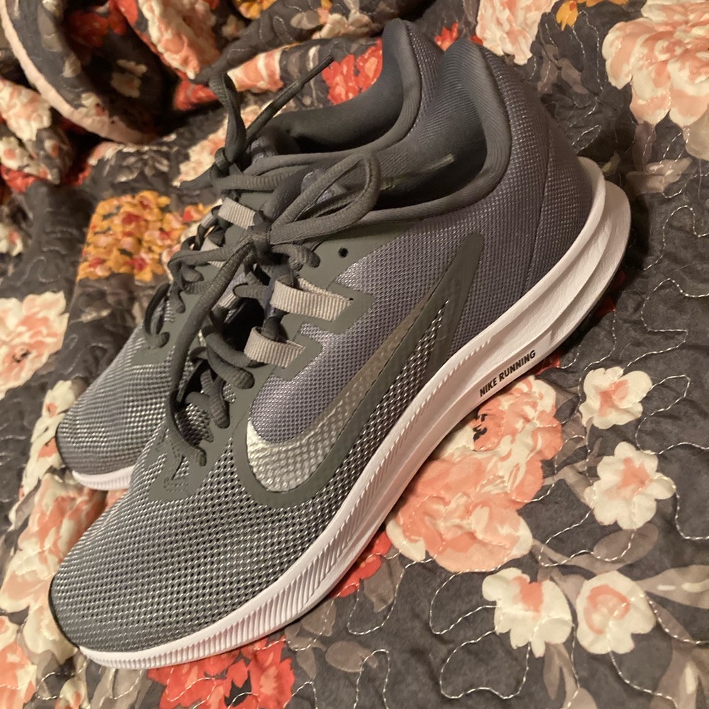NIKE Brand New